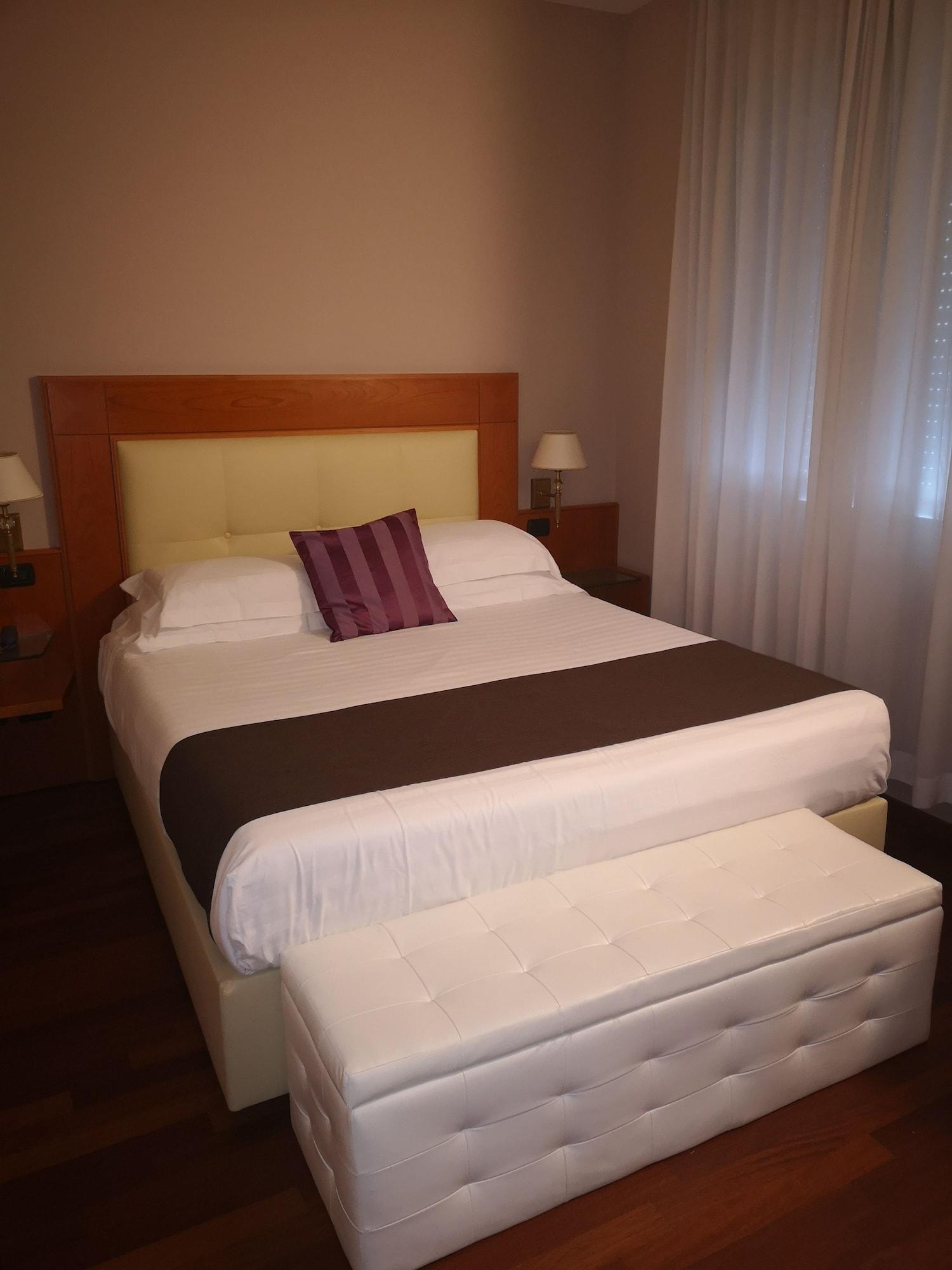 Hotel Clarin 14 By Dori Πεσκιέρα ντελ Γκάρντα Εξωτερικό φωτογραφία